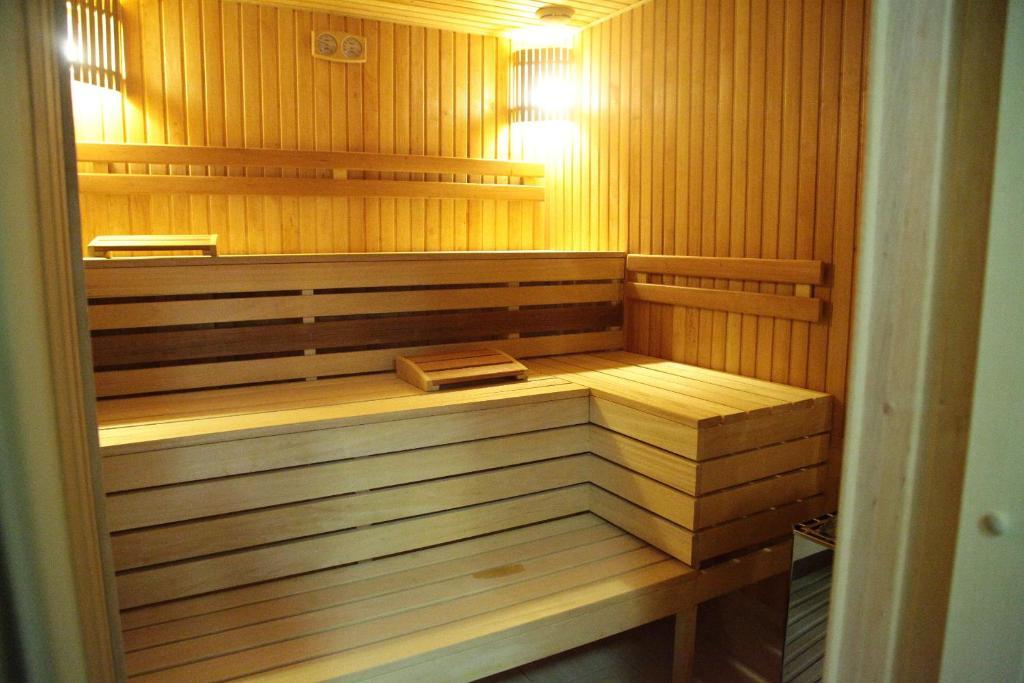 Karpaty Hotel フースト エクステリア 写真