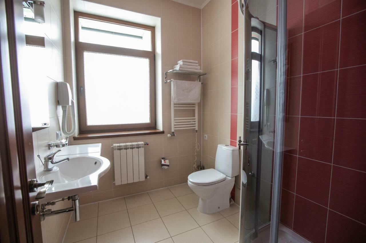 Karpaty Hotel フースト エクステリア 写真